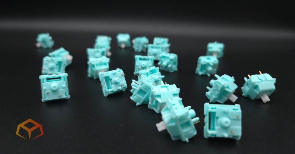 Glorious Lynx Switches