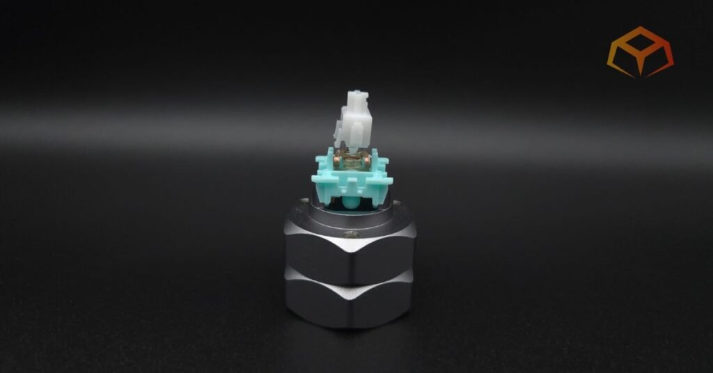 Glorious Lynx Switch