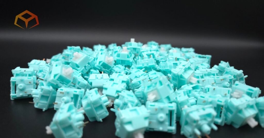 Glorious Lynx Switches