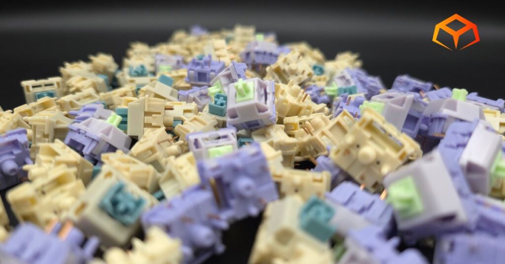 EPOMAKER Budgerigar vs EPOMAKER Wisteria switches