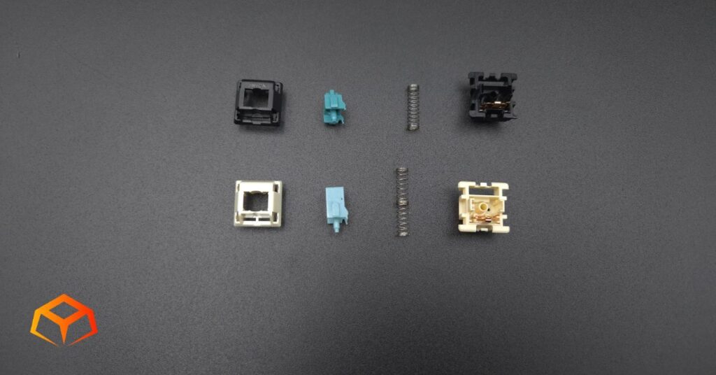 EPOMAKER Budgerigar vs JWICK Black T1 switches